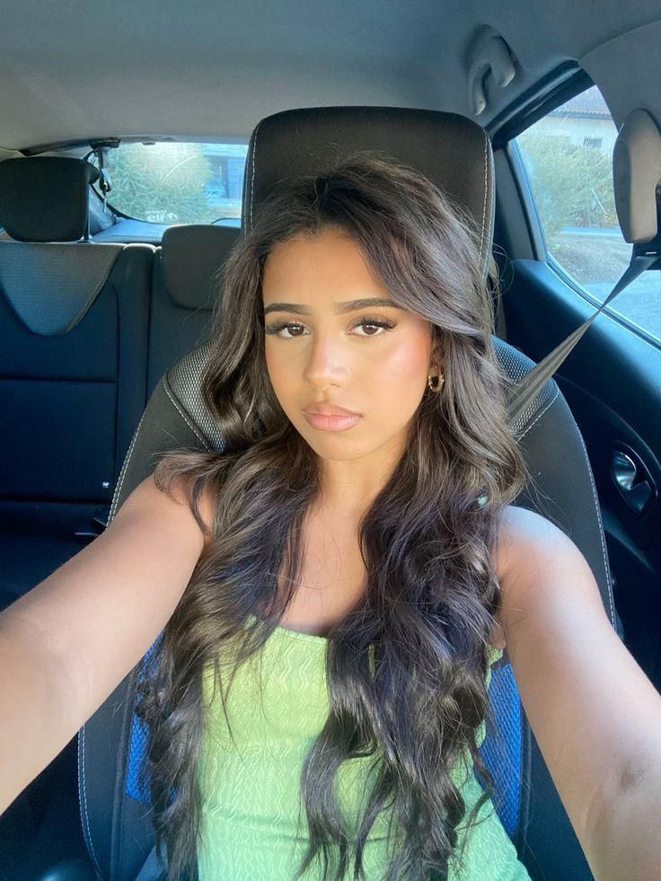 Ella R.